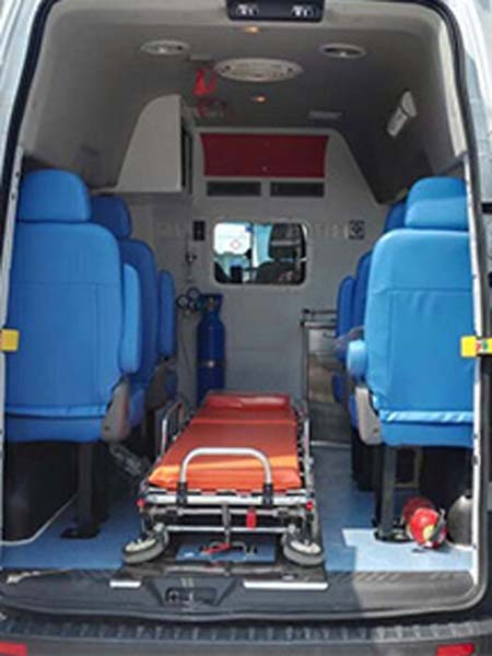 程力重工牌CLH5031XJHJ5型救护车