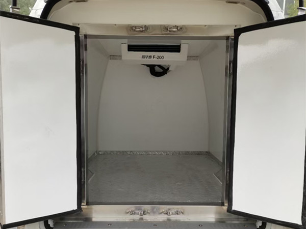重庆长安V3（国六）面包型冷藏车